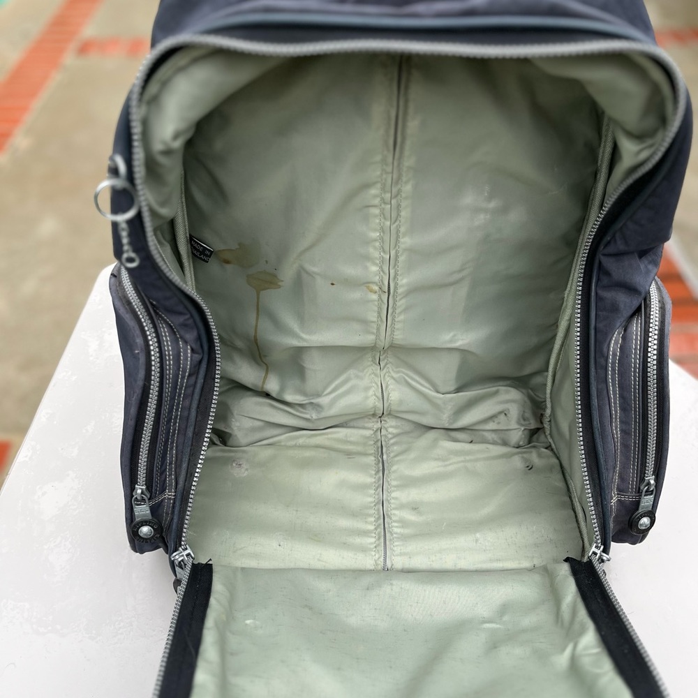 Kipling Travel Bag/Backpack - Picture 2 of 4